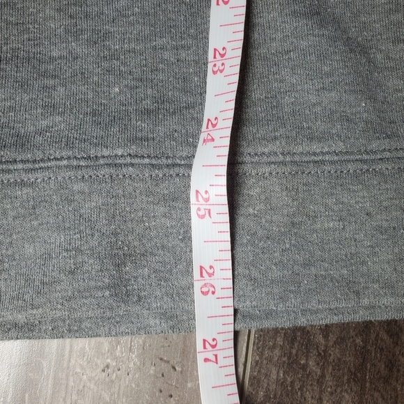 PINK Victoria’s Secret University of Iowa Hawkeyes Fleece Pullover Size XS EUC - Picture 6 of 16